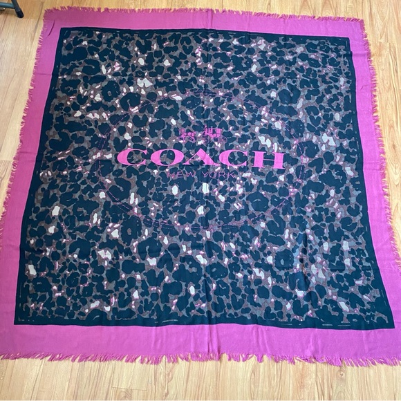 Coach New York Large Animal Print Wool Scarf Wrap Purple Fringe Size 52” X 52” - Picture 4 of 15